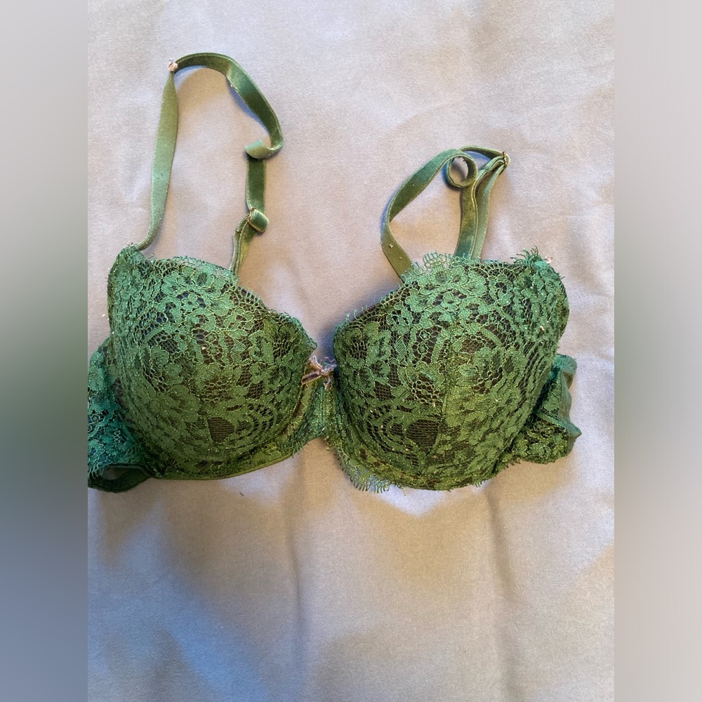 Green Victoria’s Secret Demi bra